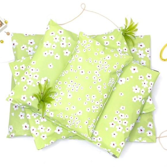 4 SETS LEFT! 🌸20 Bright green 10 x 13 inch - Picture 2 of 3